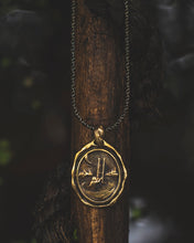 Load image into Gallery viewer, &quot;Sorgere&quot; - Pendant in Brass